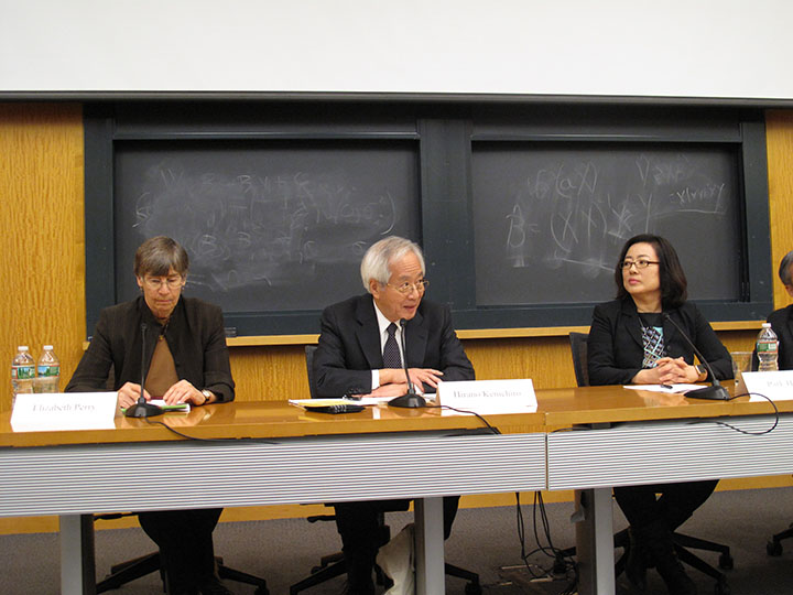 Elizabeth Perry, Hirano Kenichiro, and Park Hyungji